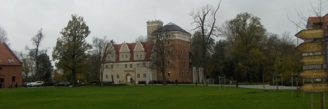 The TOPASZ castle - a Prussian defence-residential building.
