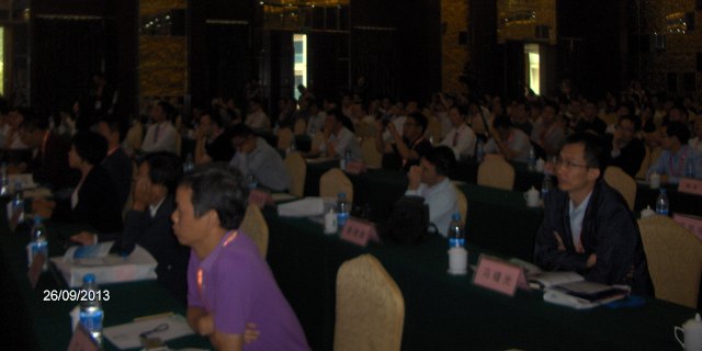 More than 500 participants followed the Congress.