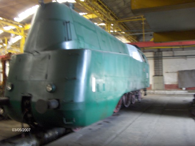 Locomotive  vapeur: v max. 168 km/h