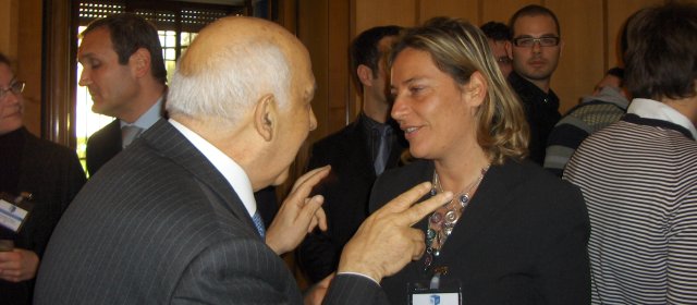 Teresa Murino (IT), University of Napoli in discussion with Francesco Paolo Branca (IT).