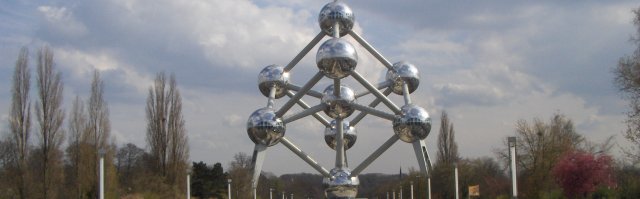 Atomium - built by the Architect André Waterkeyn in 1958 for the Universal Exhibition.<BR>
Opening: 17 April 1958