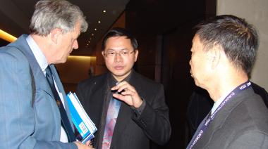 Prof. MA Shining (right) and Prof. YOU Guangrong<BR>
Chinese Mechanical Engineering Society (CMES), Beijing