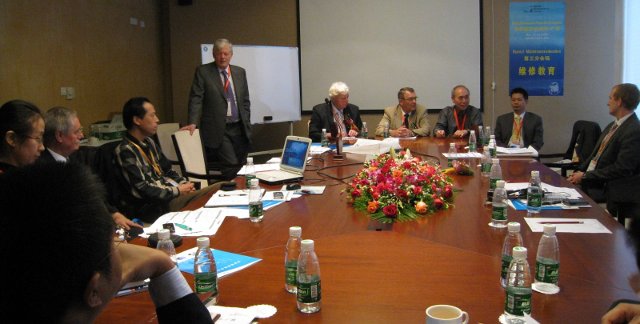 4 speakers on the arena: Tim Zaal (NL), Svend Aage West (DK), Mr. Chan Tung (US),
Mr. Chen Yangzhi (China).